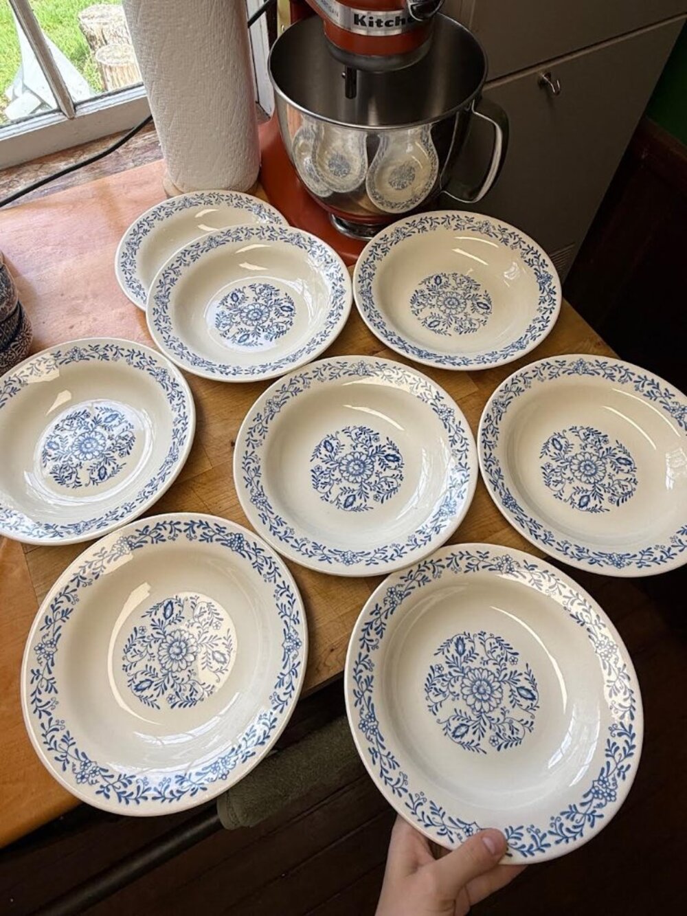 Set of 8 Vintage Oxford Blue Floral Luncheon Plates